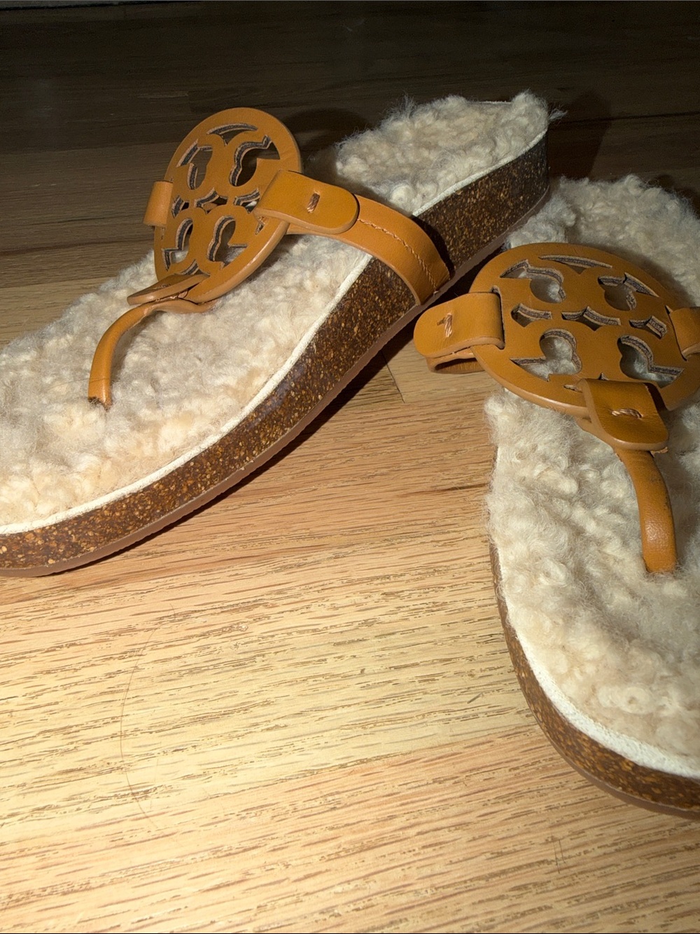 Carmel Tory Burch Miller Cloud Shearling
Sandals - Picture 2 of 7